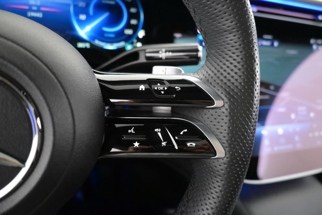 MERCEDES-BENZ EQE SUV 2024