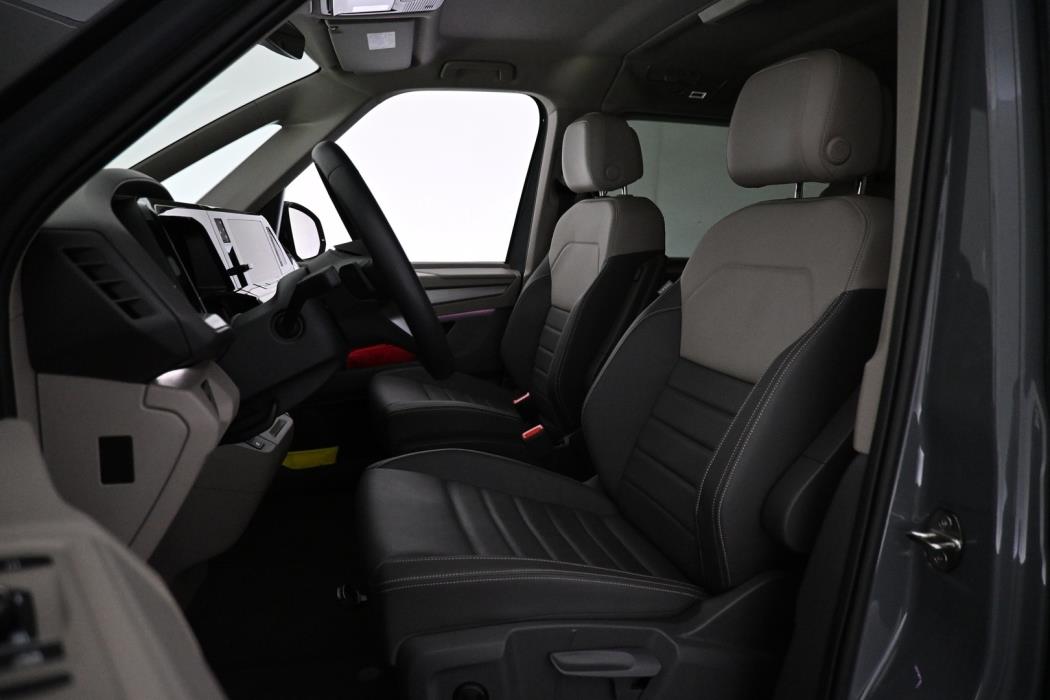 VOLKSWAGEN Multivan 2026