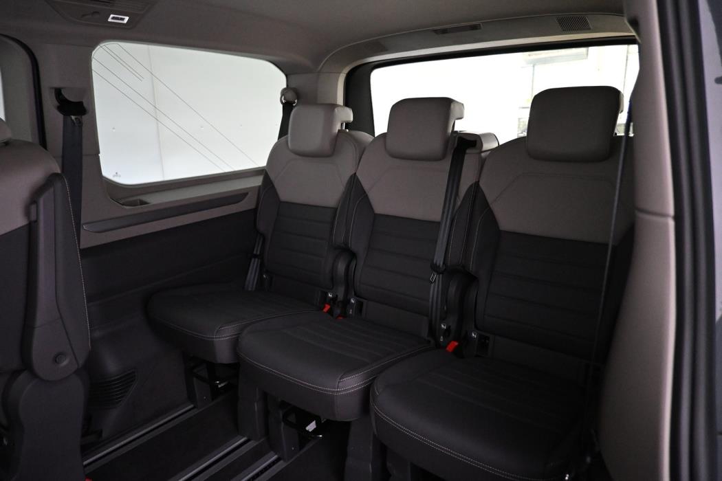 VOLKSWAGEN Multivan 2026