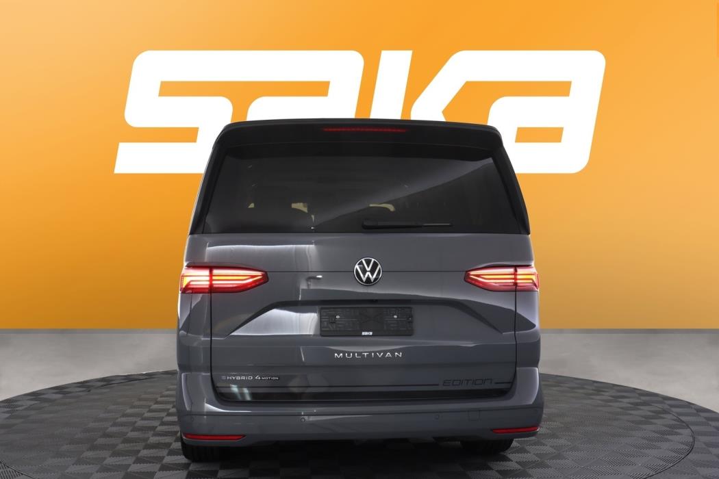 VOLKSWAGEN Multivan 2026
