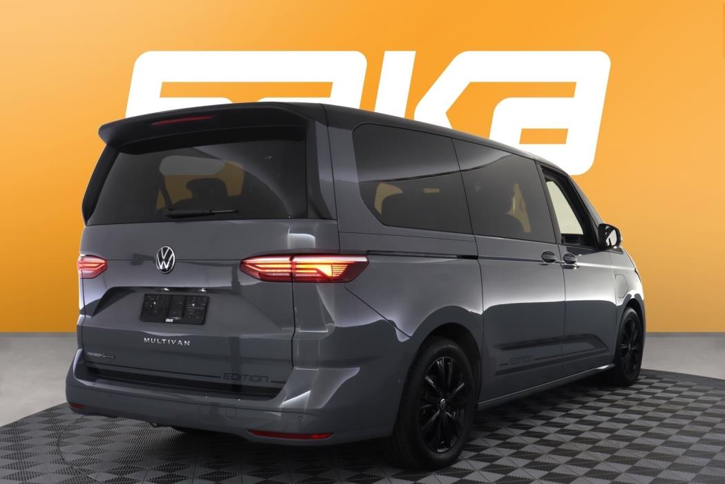 VOLKSWAGEN Multivan 2026