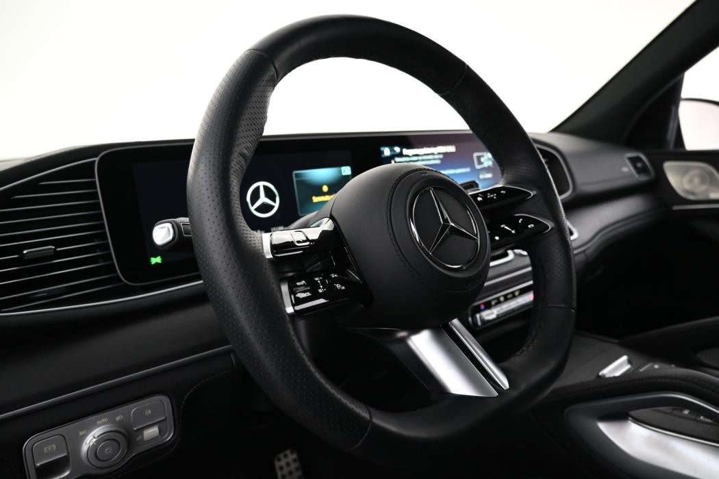 MERCEDES-BENZ GLE 2025