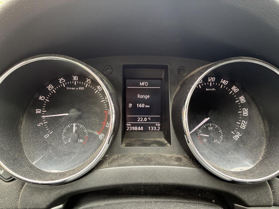 SKODA Yeti 2014