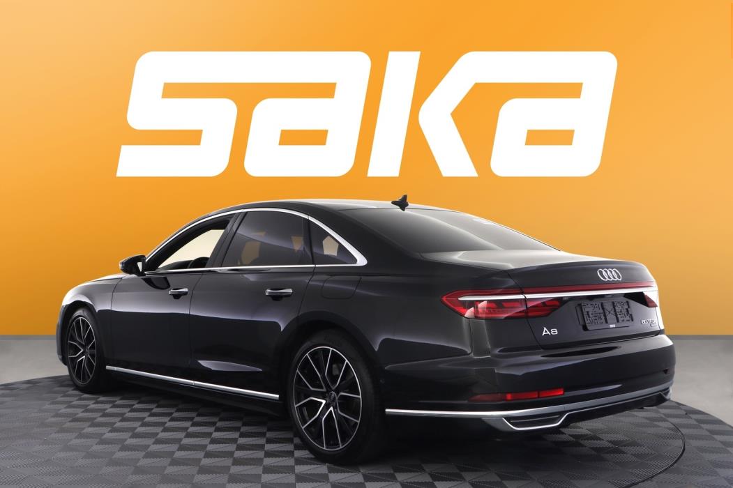 AUDI A8 2021