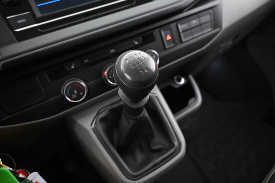 VOLKSWAGEN Transporter 2021