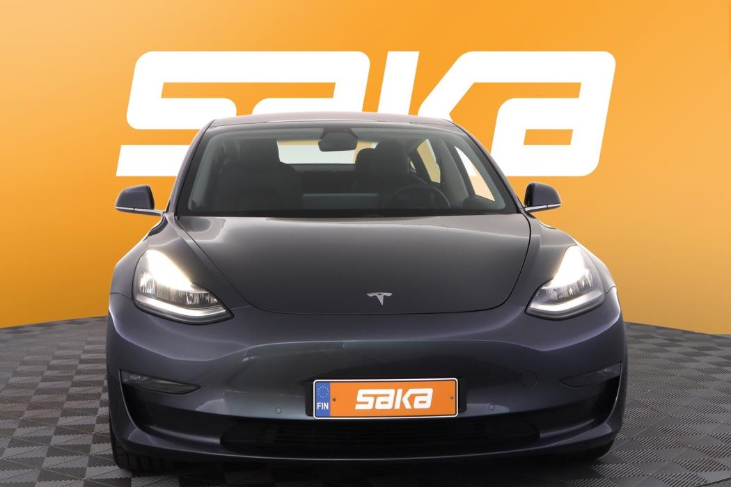 TESLA Model 3 2019