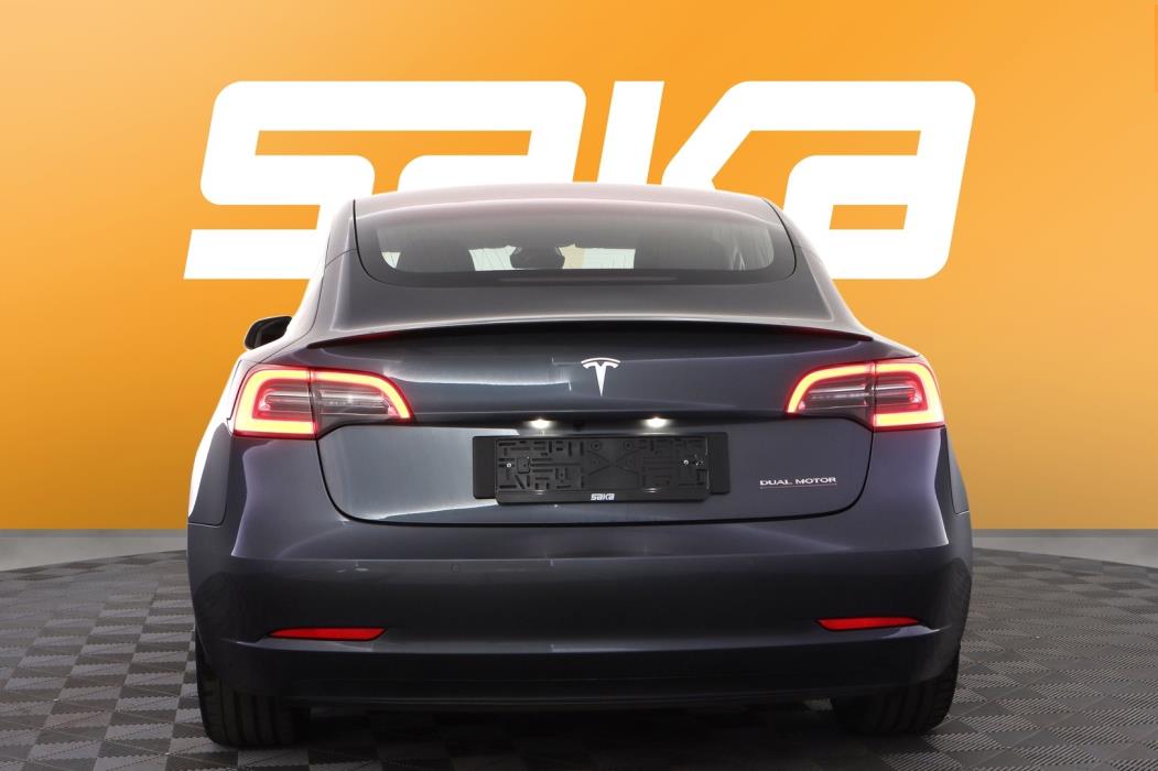 TESLA Model 3 2019