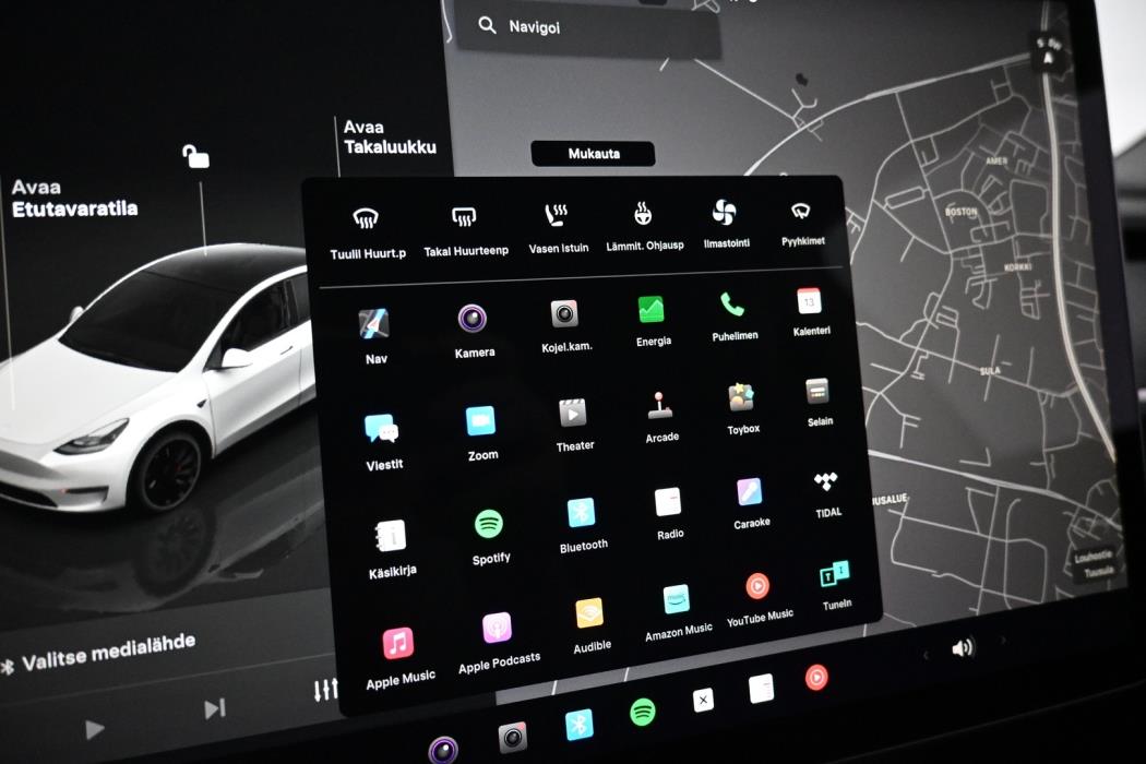TESLA Model Y 2022