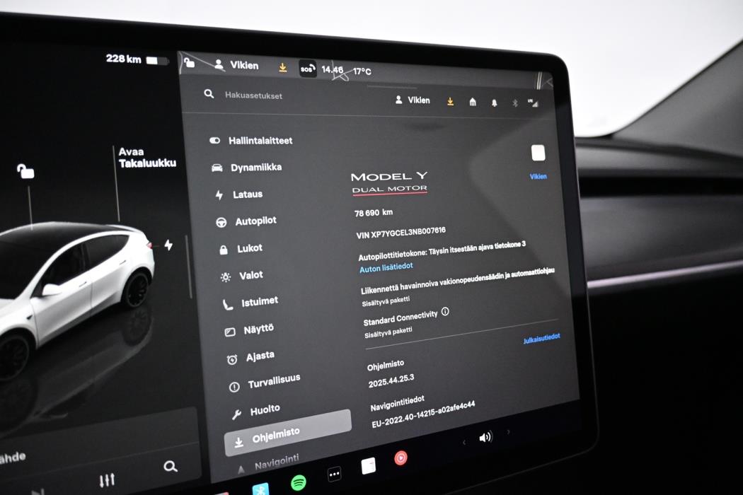TESLA Model Y 2022