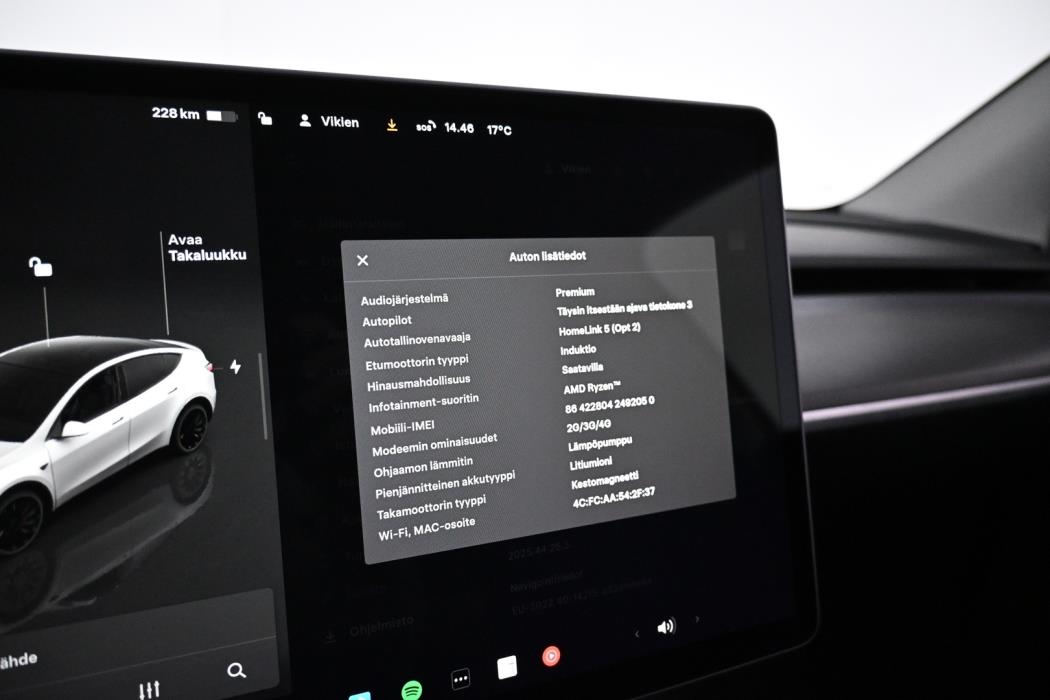 TESLA Model Y 2022