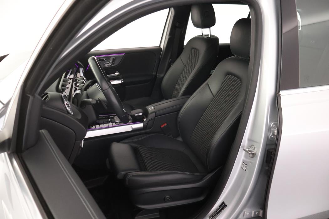 MERCEDES-BENZ EQB 2023