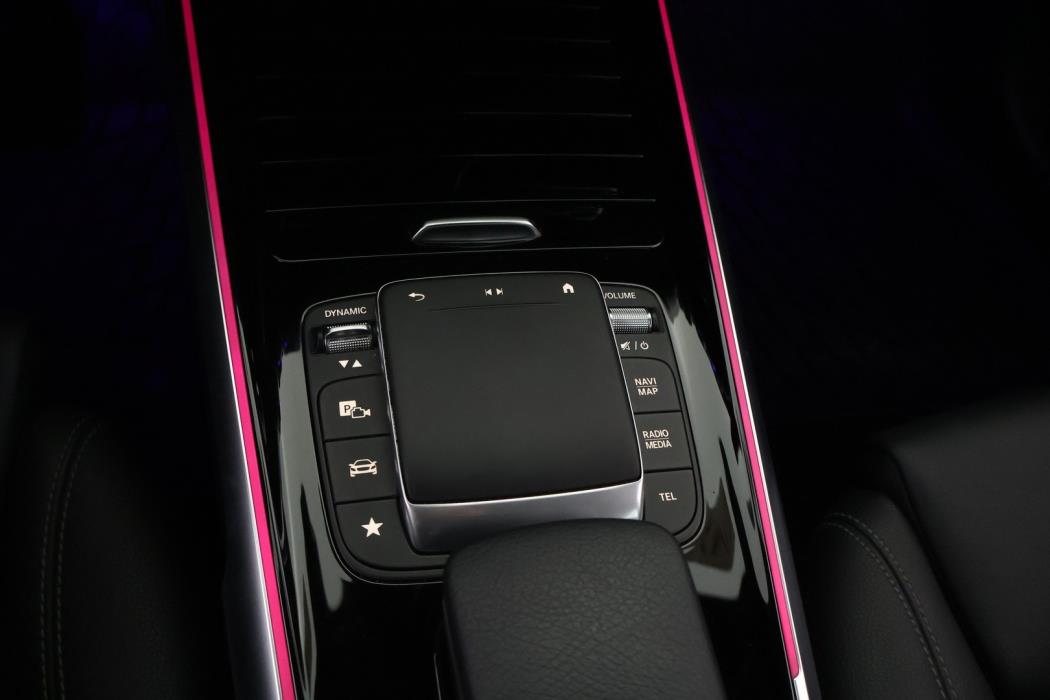 MERCEDES-BENZ EQB 2023