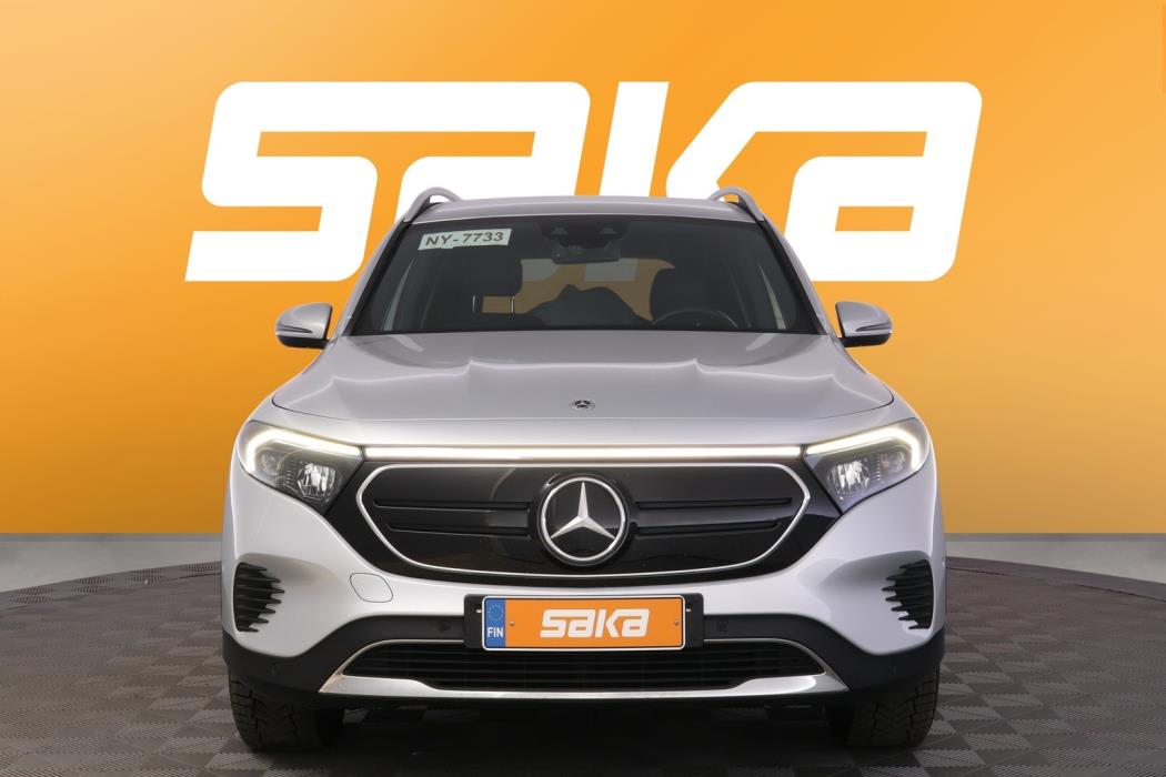 MERCEDES-BENZ EQB 2023