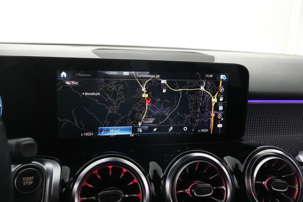 MERCEDES-BENZ EQB 2023