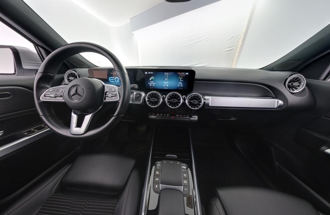 MERCEDES-BENZ EQB 2023