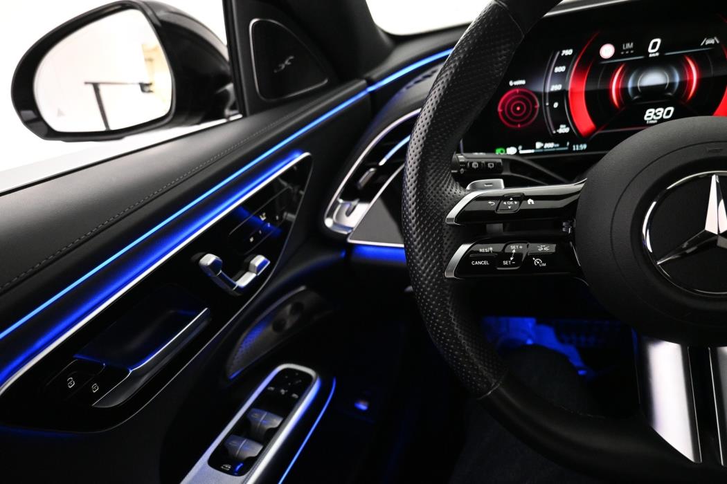 MERCEDES-BENZ E 2024