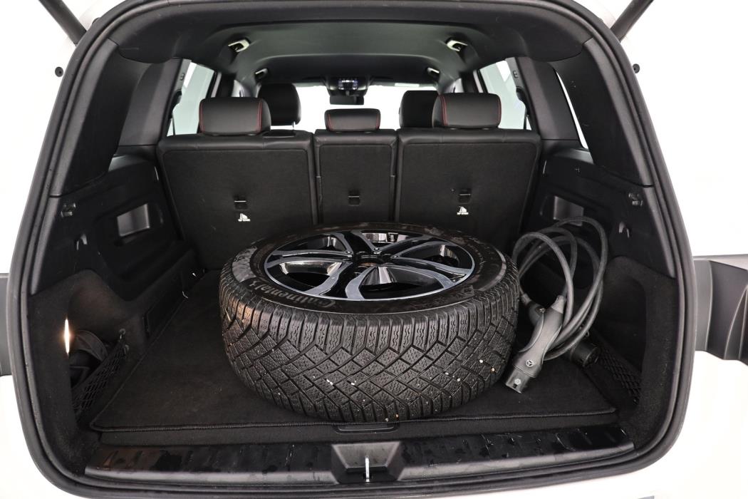 MERCEDES-BENZ EQB 2023