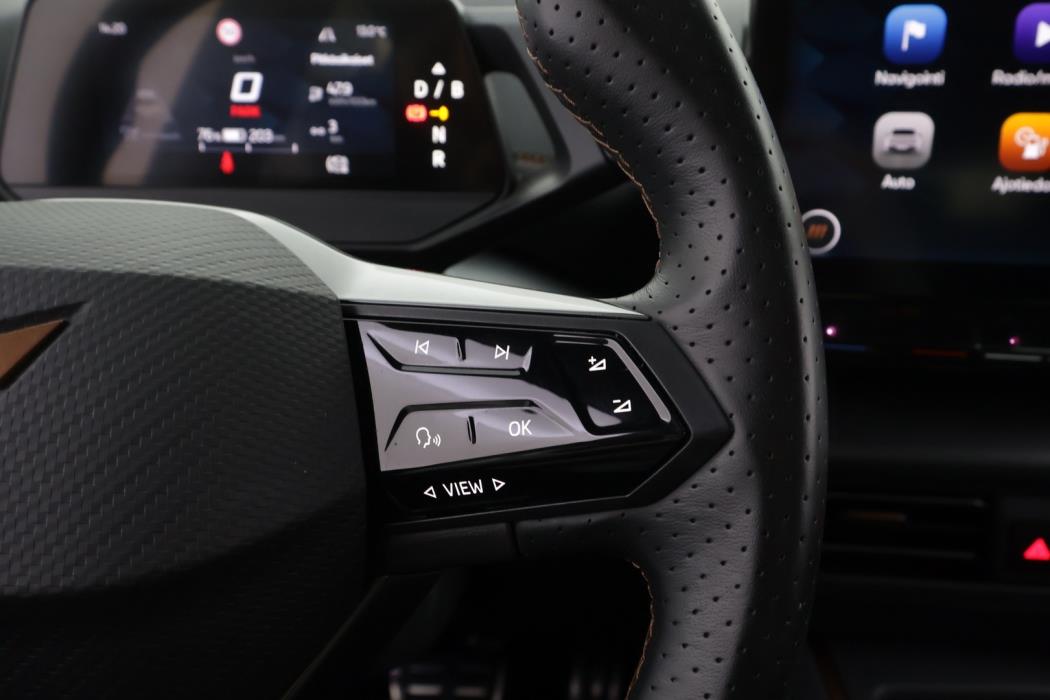 CUPRA Born 2023