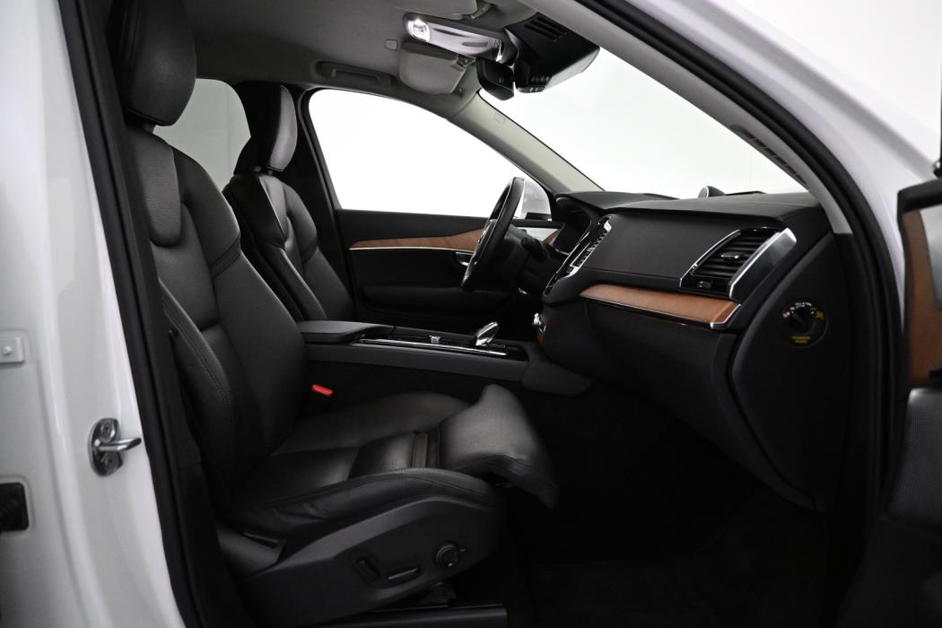 VOLVO XC90 2022