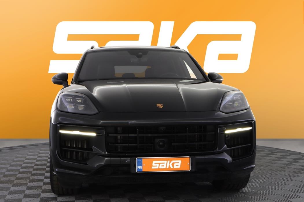 PORSCHE Cayenne 2024