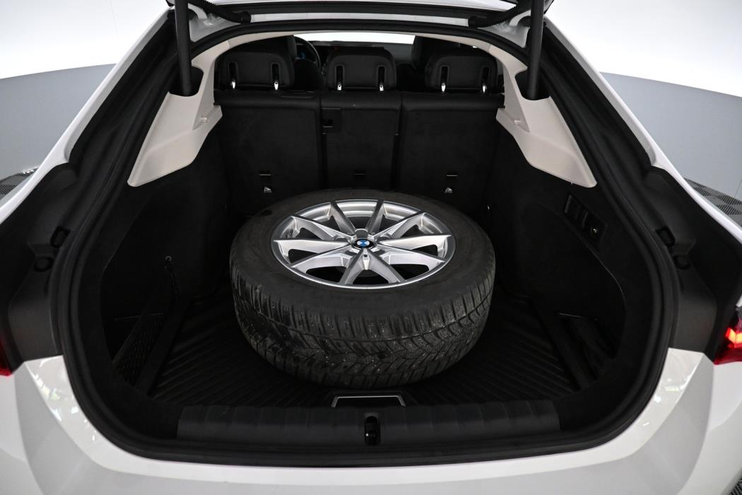BMW i4 2024