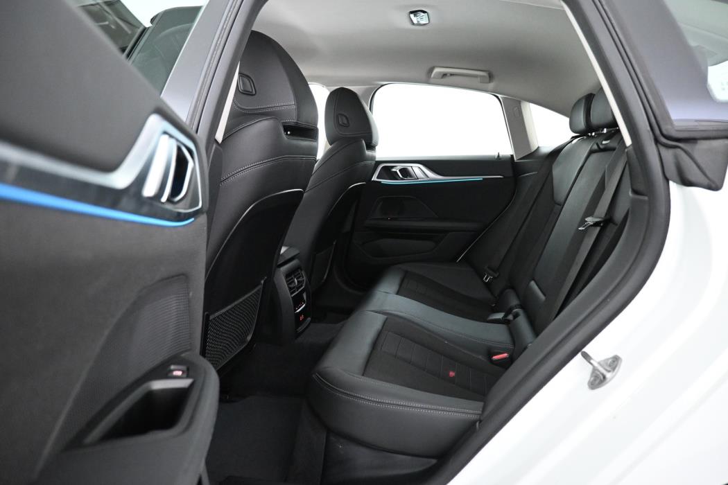 BMW i4 2024