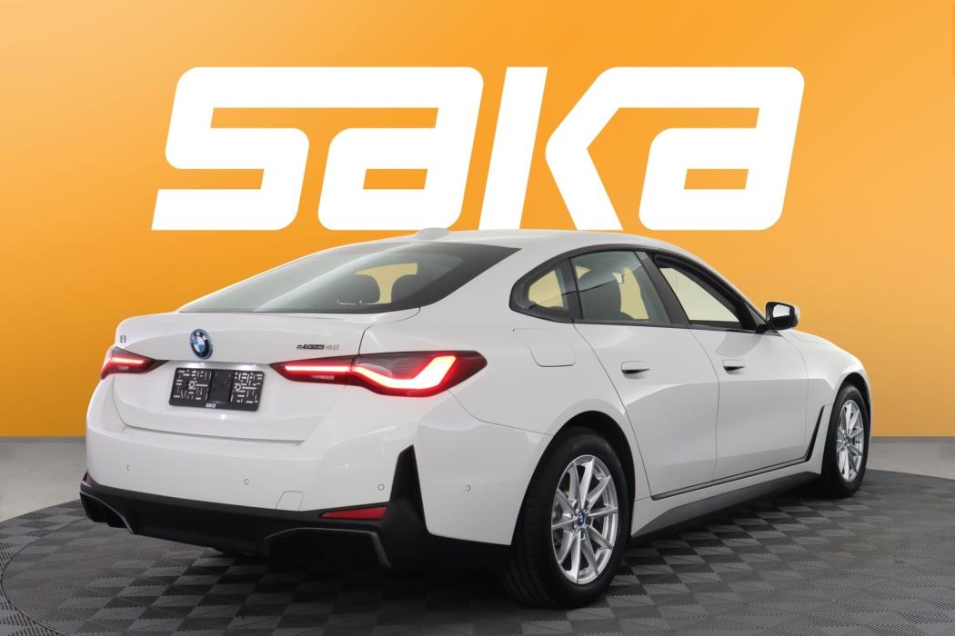 BMW i4 2024