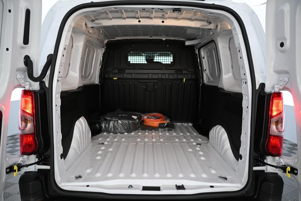 TOYOTA Proace CITY EV 2025