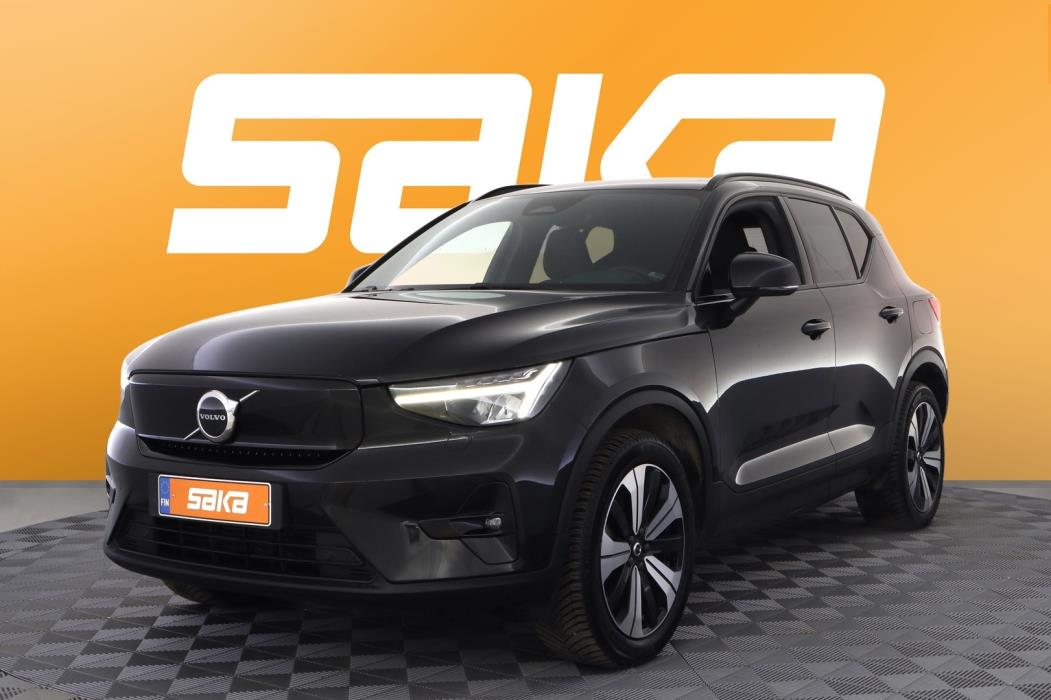 VOLVO XC40 2023