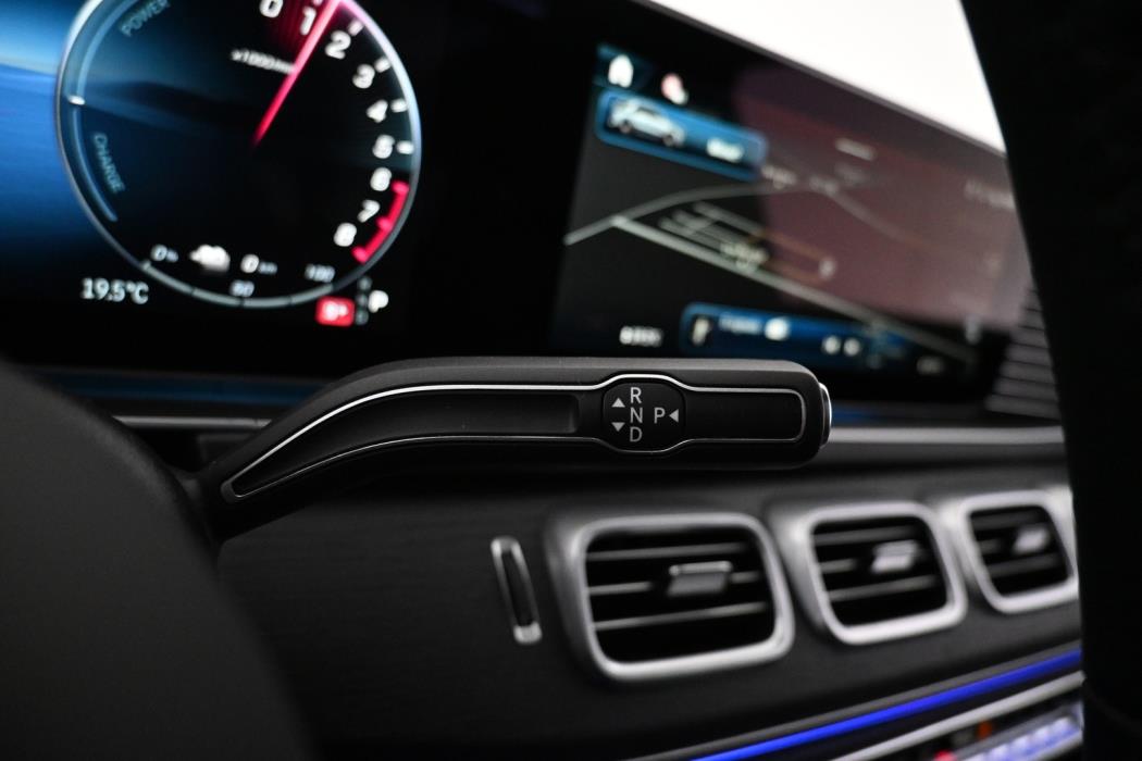 MERCEDES-BENZ GLE 53 AMG 2025