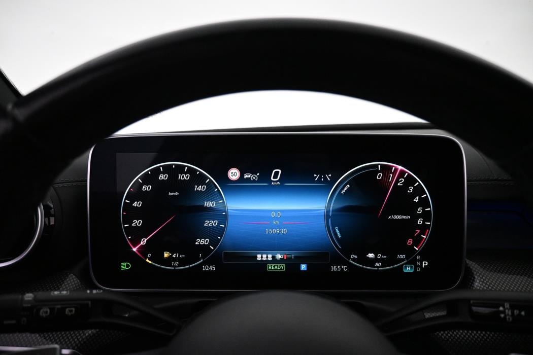 MERCEDES-BENZ C 2023