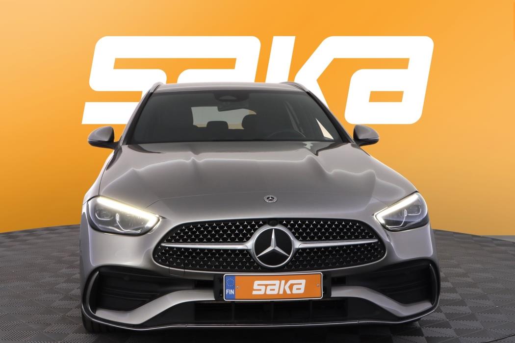 MERCEDES-BENZ C 2023