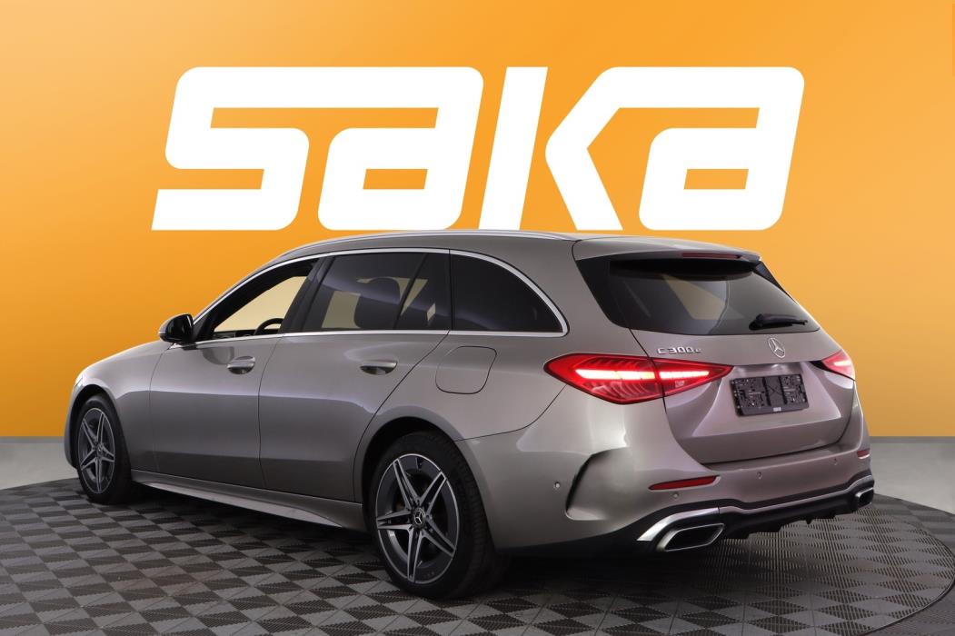 MERCEDES-BENZ C 2023