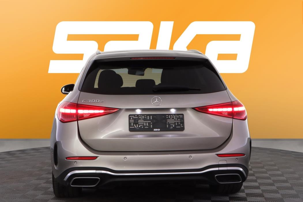 MERCEDES-BENZ C 2023