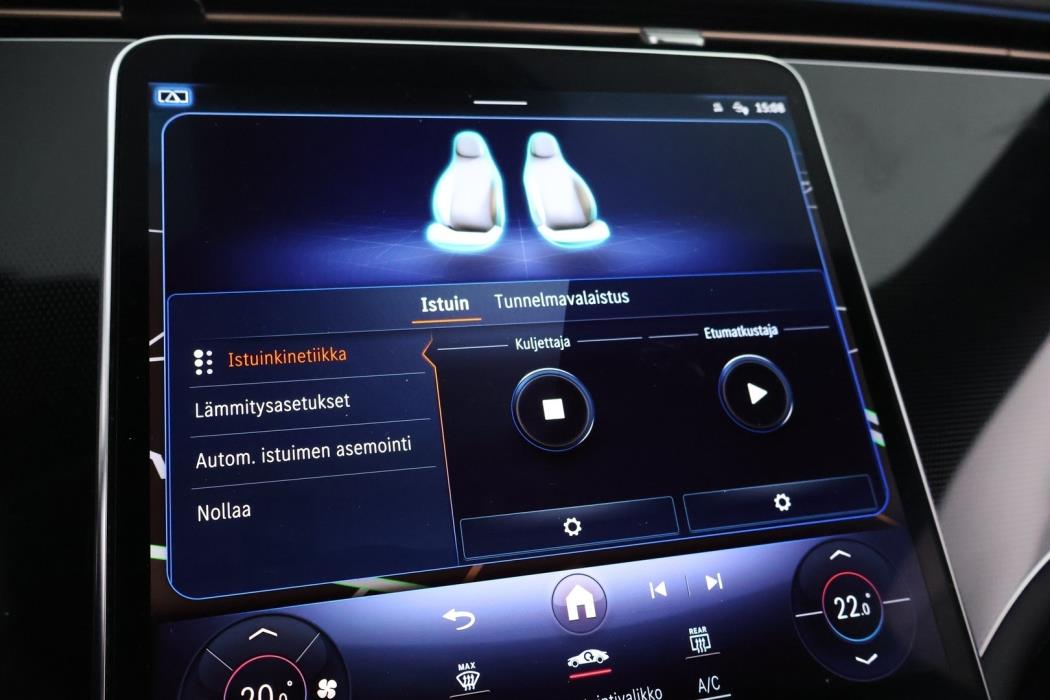 MERCEDES-BENZ EQE 2023