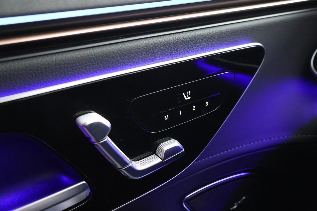 MERCEDES-BENZ EQE 2023