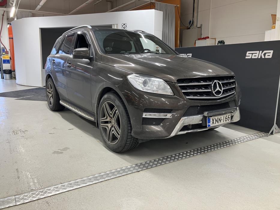 MERCEDES-BENZ ML 2012