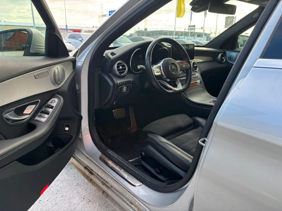 MERCEDES-BENZ C 2020