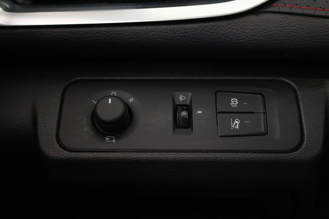 MAXUS Euniq 5 2022