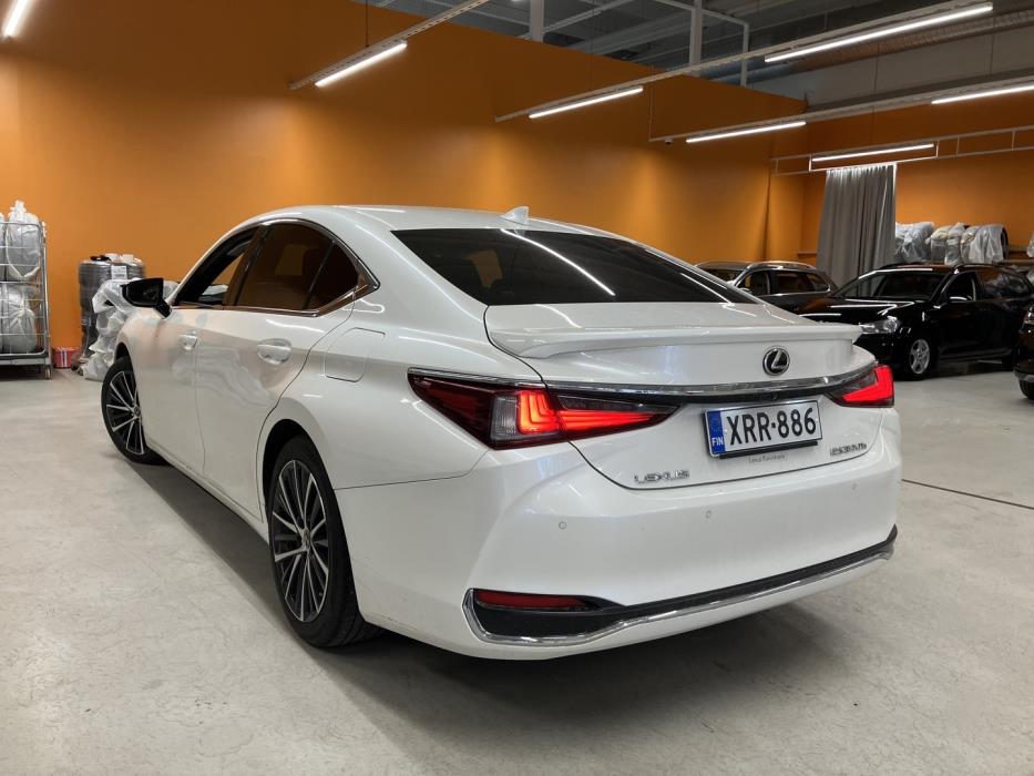 LEXUS ES 2023