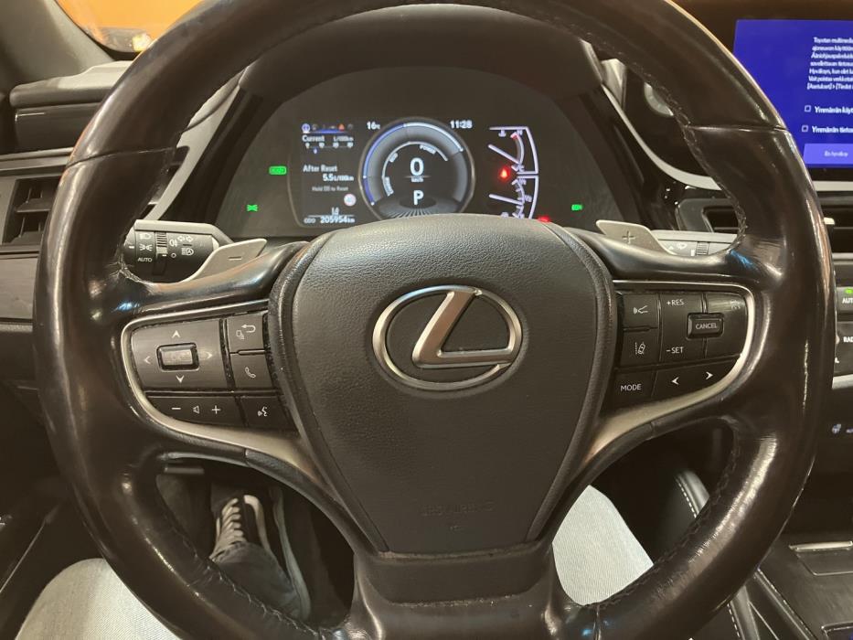 LEXUS ES 2023