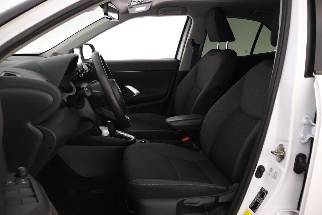 TOYOTA Yaris Cross 2023
