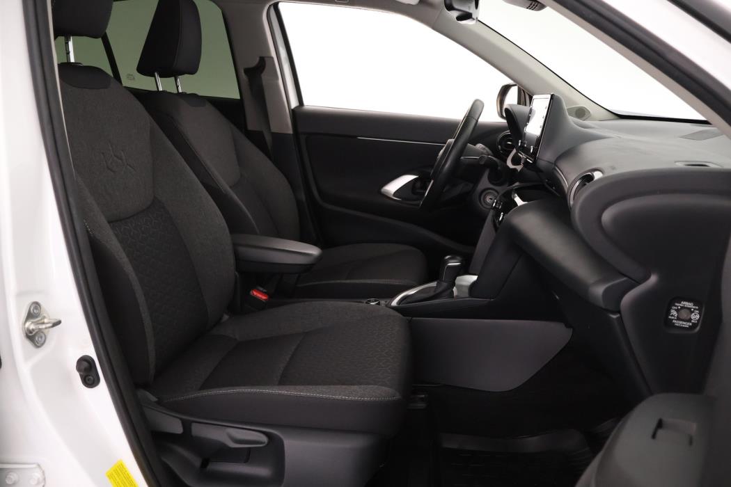 TOYOTA Yaris Cross 2023
