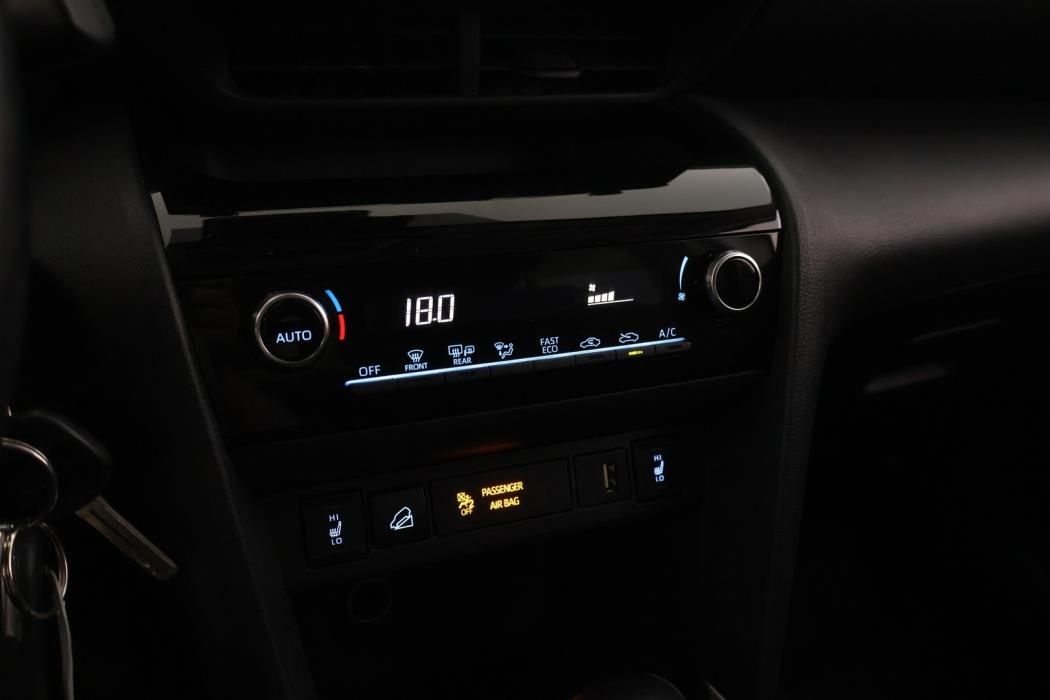 TOYOTA Yaris Cross 2023