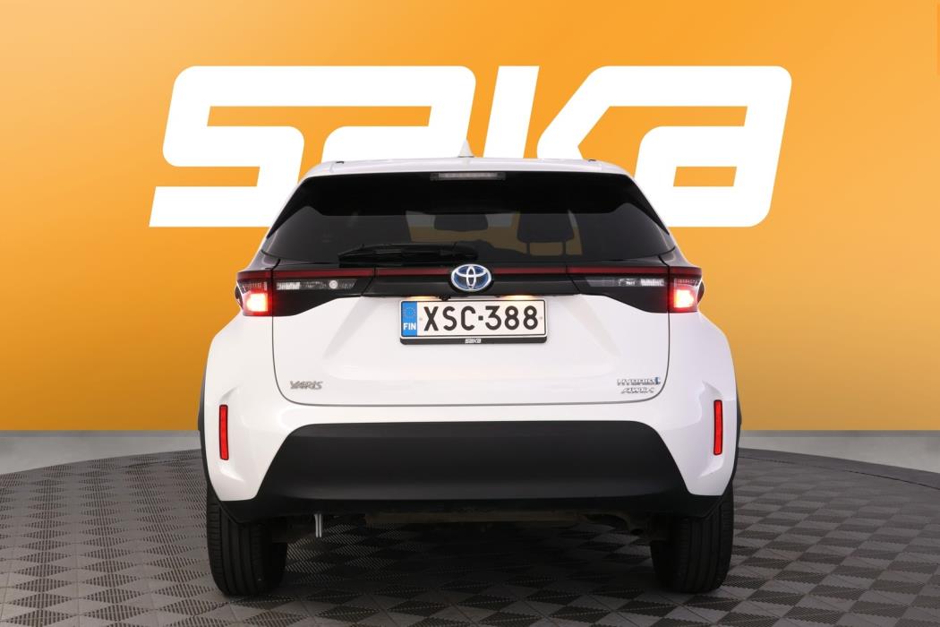 TOYOTA Yaris Cross 2023