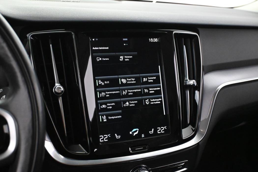 VOLVO V60 2021