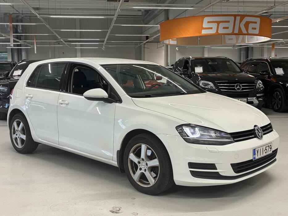 VOLKSWAGEN Golf 2013