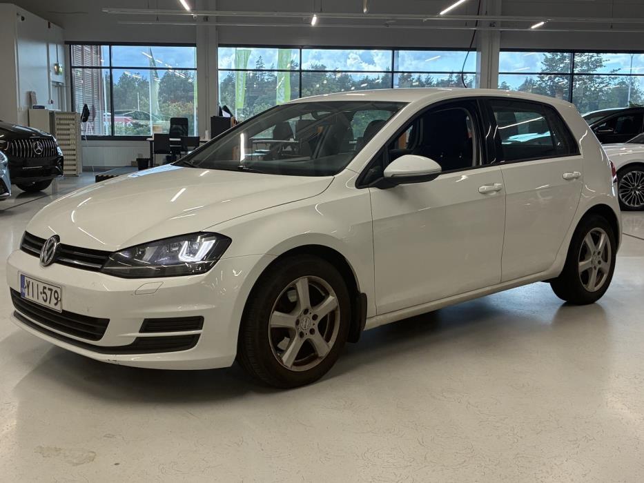 VOLKSWAGEN Golf 2013