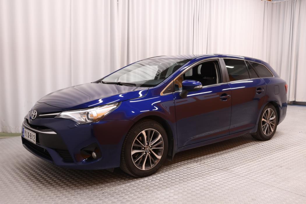 TOYOTA Avensis 2016