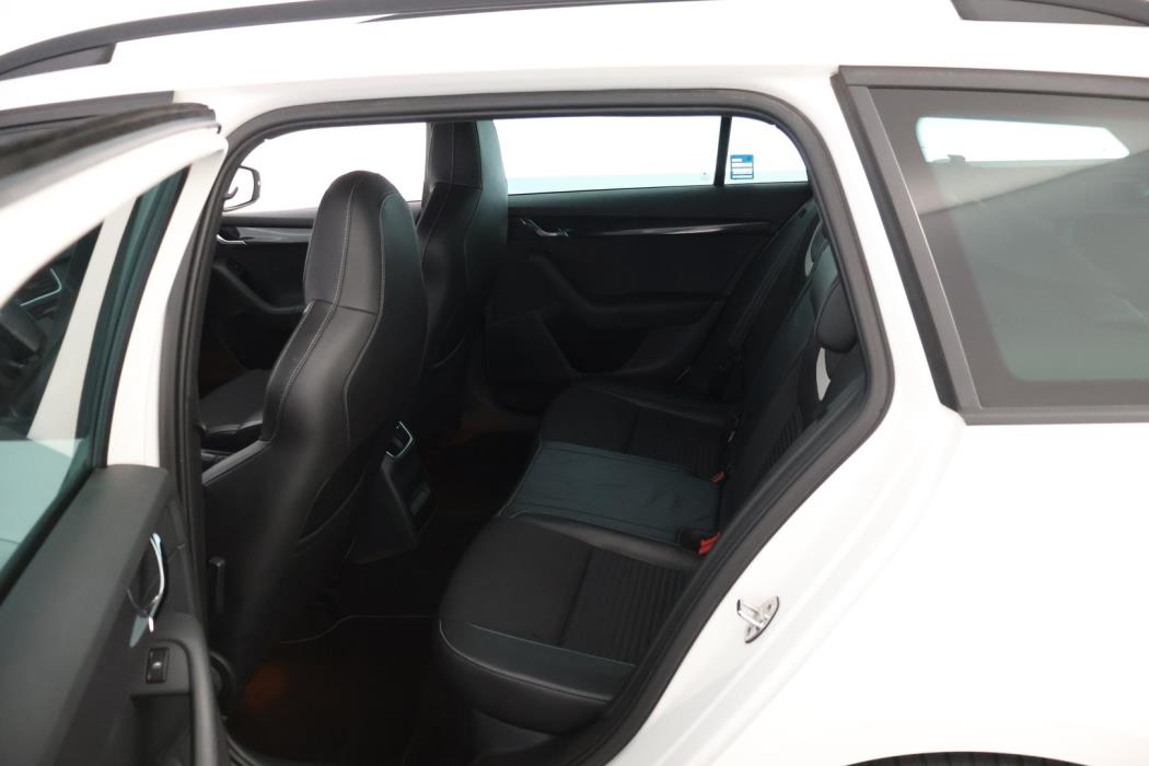 SKODA Octavia 2014